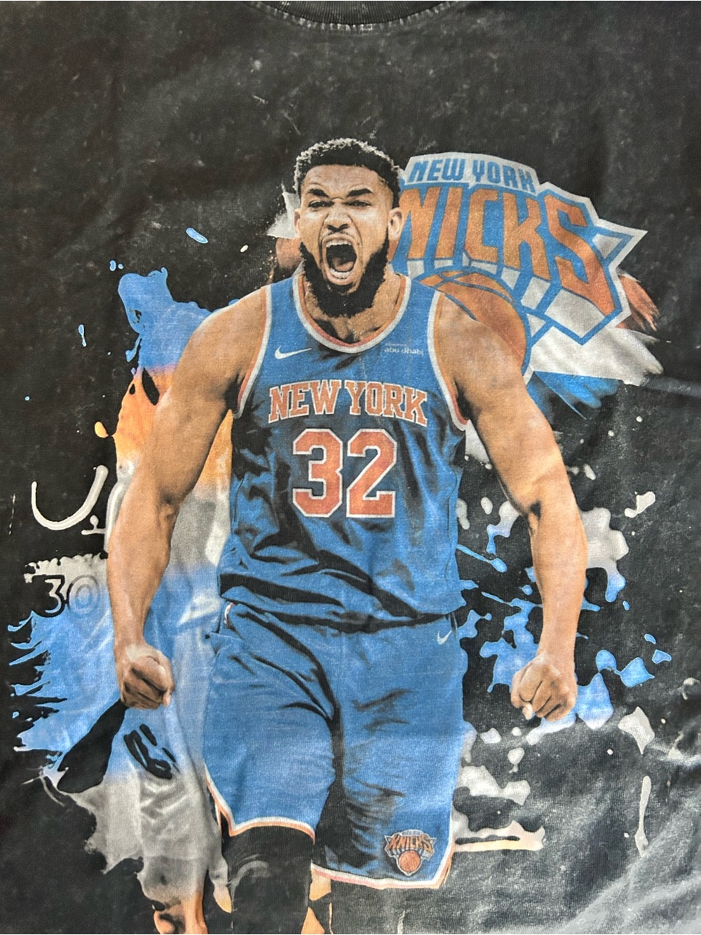 New York Knicks #32 Karl Anthony Towns Graphic Tee - Black/Blue/Orange